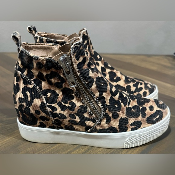 Women’s Steve Madden Cheetah Print Wedgie Sneaker Shoes Size 5.5M WEDG01S1 - Picture 4 of 9